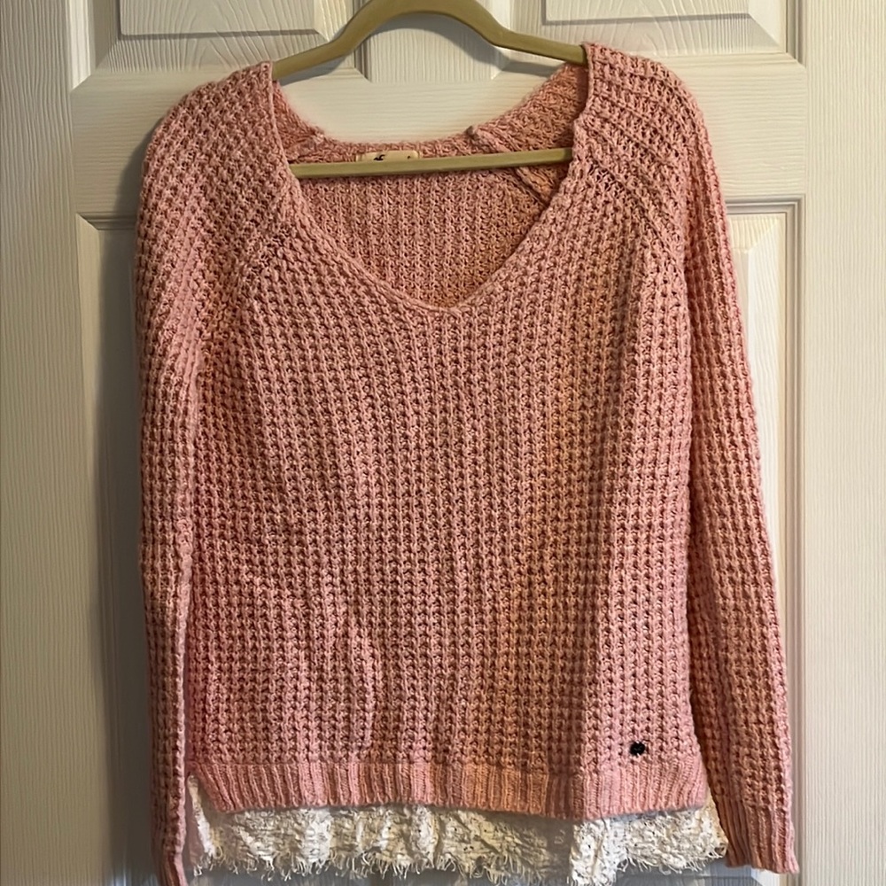 Super cute Hollister sweater